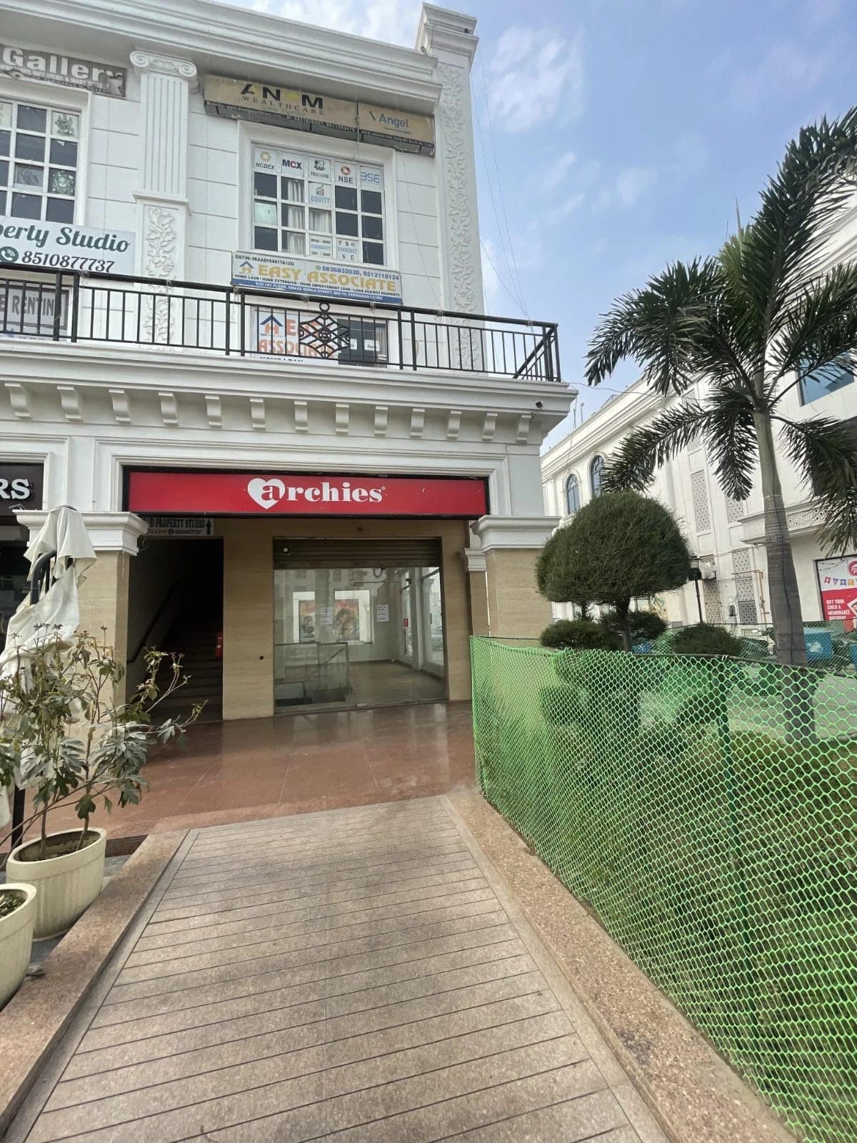Commercial Property For Sale in Sector 9-11, Hisar